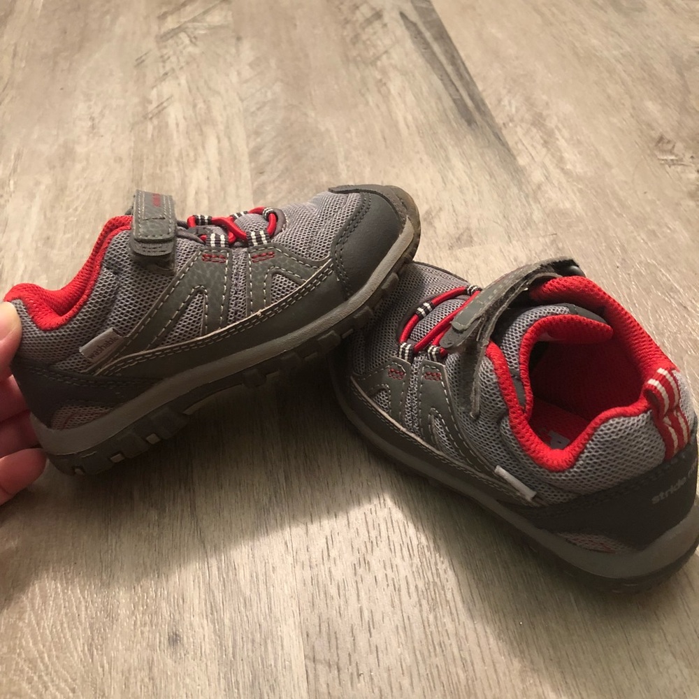 Toddler Size 8M Stride Rite Sneakers